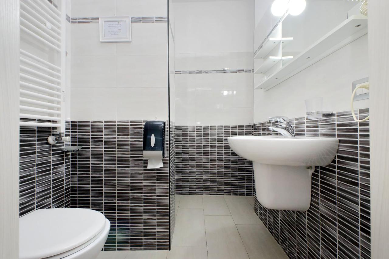 B&B Giuly Fiumicino Zewnętrze zdjęcie