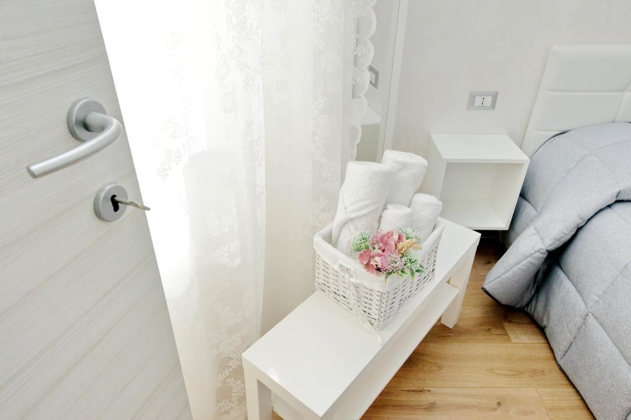 B&B Giuly Fiumicino Zewnętrze zdjęcie