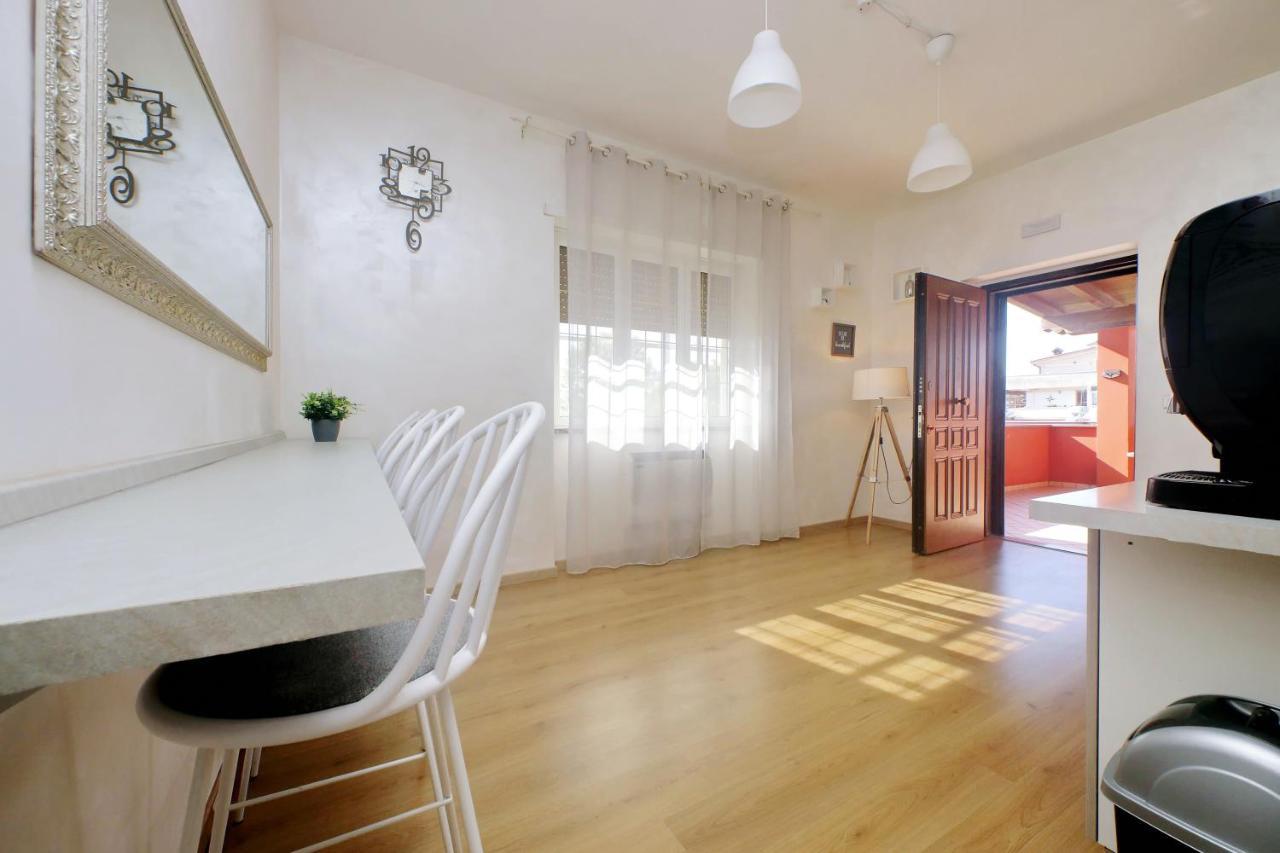 B&B Giuly Fiumicino Zewnętrze zdjęcie